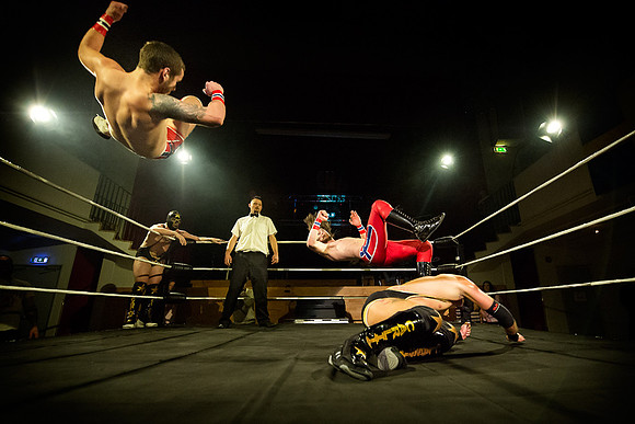 Sons of Norway (Espen Olsen & T-Jay) vs. Los Classicos