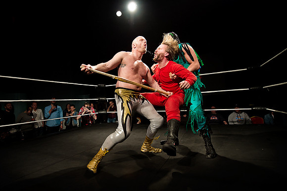 Chaos & Nitro Green vs. Huckleberry Sinn