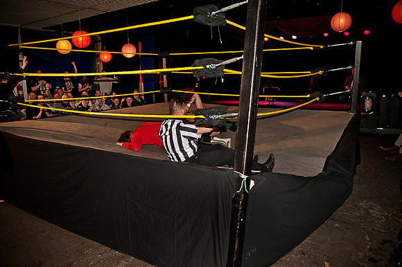 The ring collapses 1