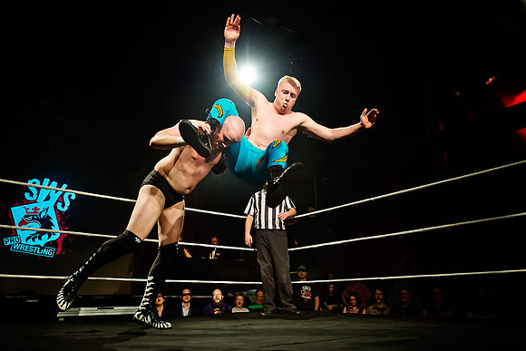 Johnny Flash vs. J.O. Hansen