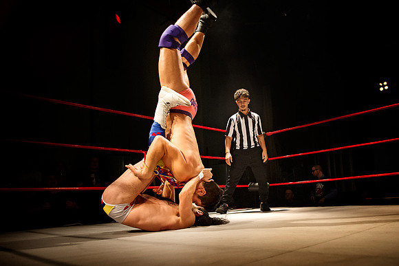 Carlos Zamora vs. El Vecino
