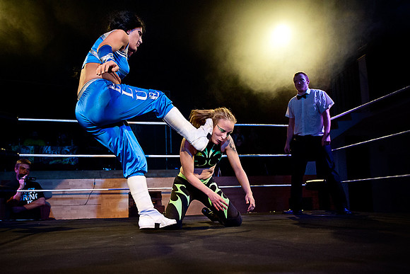 Blue Nikita vs. Lady Lori