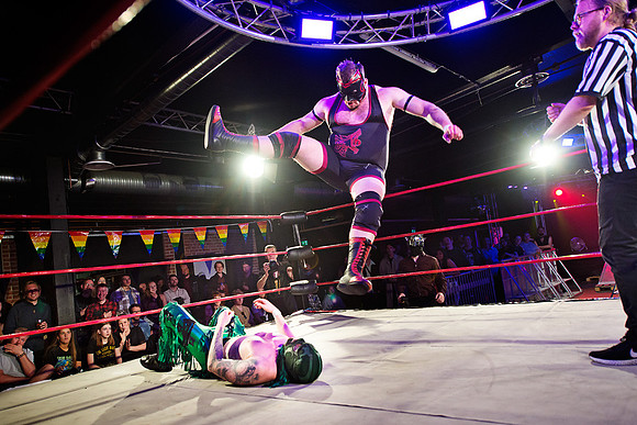 Lobo vs. Nitro Green